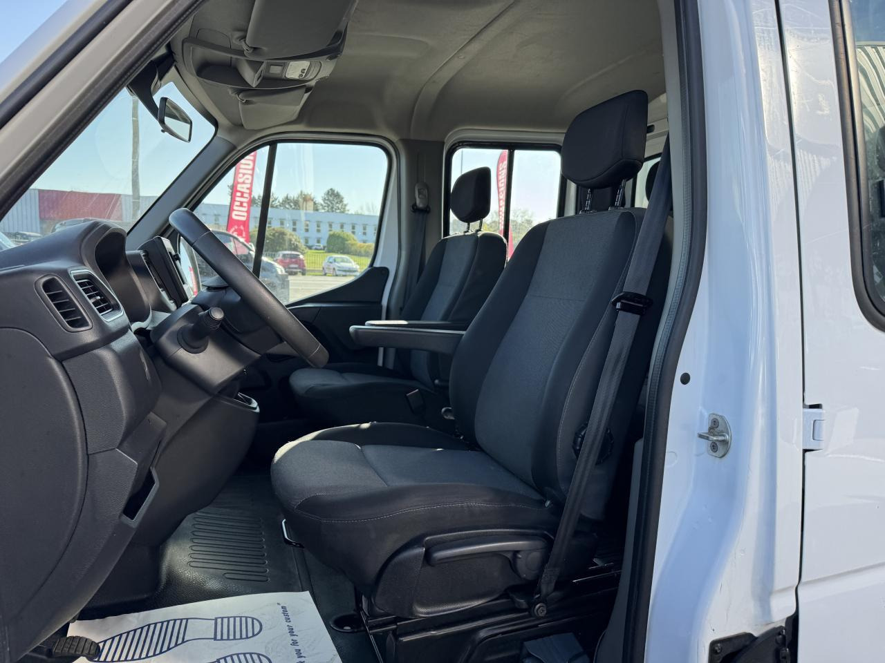 Renault Master combi RENAULT 3T5 BENNE + COFFRE RJ DOUBLE CABINE 6 PL 2.3 DCI 130 CH CONFORT + GPS + REGUL + CLIM - Tipper van: picture 4 Renault Master combi RENAULT 3T5 BENNE + COFFRE RJ DOUBLE CABINE 6 PL 2.3 DCI 130 CH CONFORT + GPS + REGUL + CLIM - Tipper van: picture 4