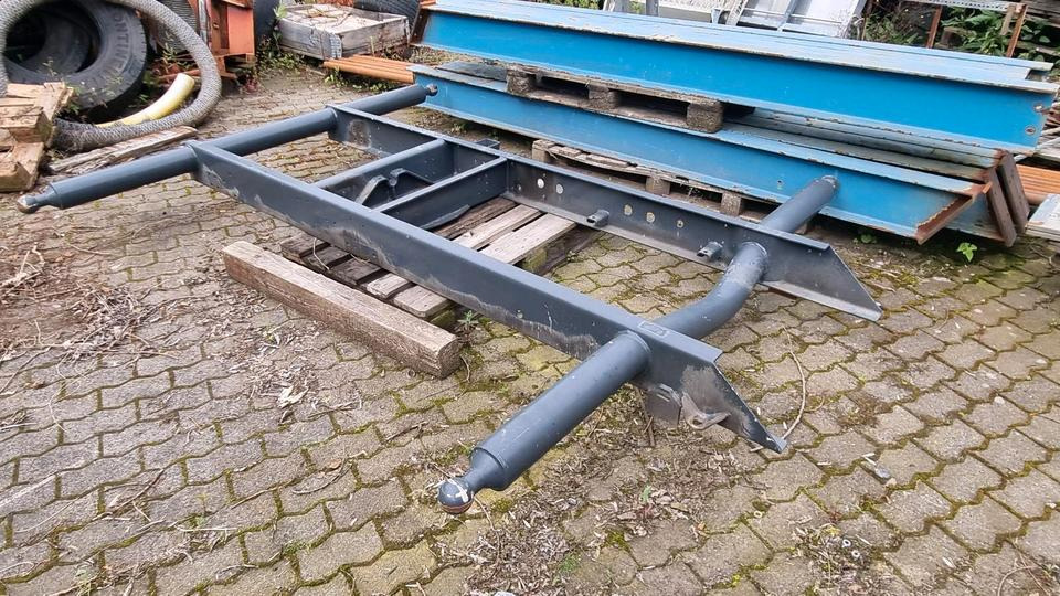 Kipperrahmen Unimog U500 405 U 500 527 530 535 Kipperspinne Mercedes-Benz - Frame/ Chassis for Municipal/ Special vehicle: picture 1 Kipperrahmen Unimog U500 405 U 500 527 530 535 Kipperspinne Mercedes-Benz - Frame/ Chassis for Municipal/ Special vehicle: picture 1