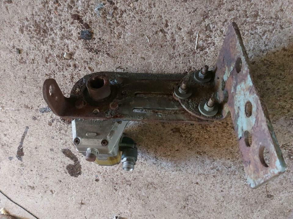 Zapfwellenhydraulikpumpe Hydraulikpumpe Schmidt Salzstreuer SST - Hydraulic pump for Municipal/ Special vehicle: picture 3 Zapfwellenhydraulikpumpe Hydraulikpumpe Schmidt Salzstreuer SST - Hydraulic pump for Municipal/ Special vehicle: picture 3