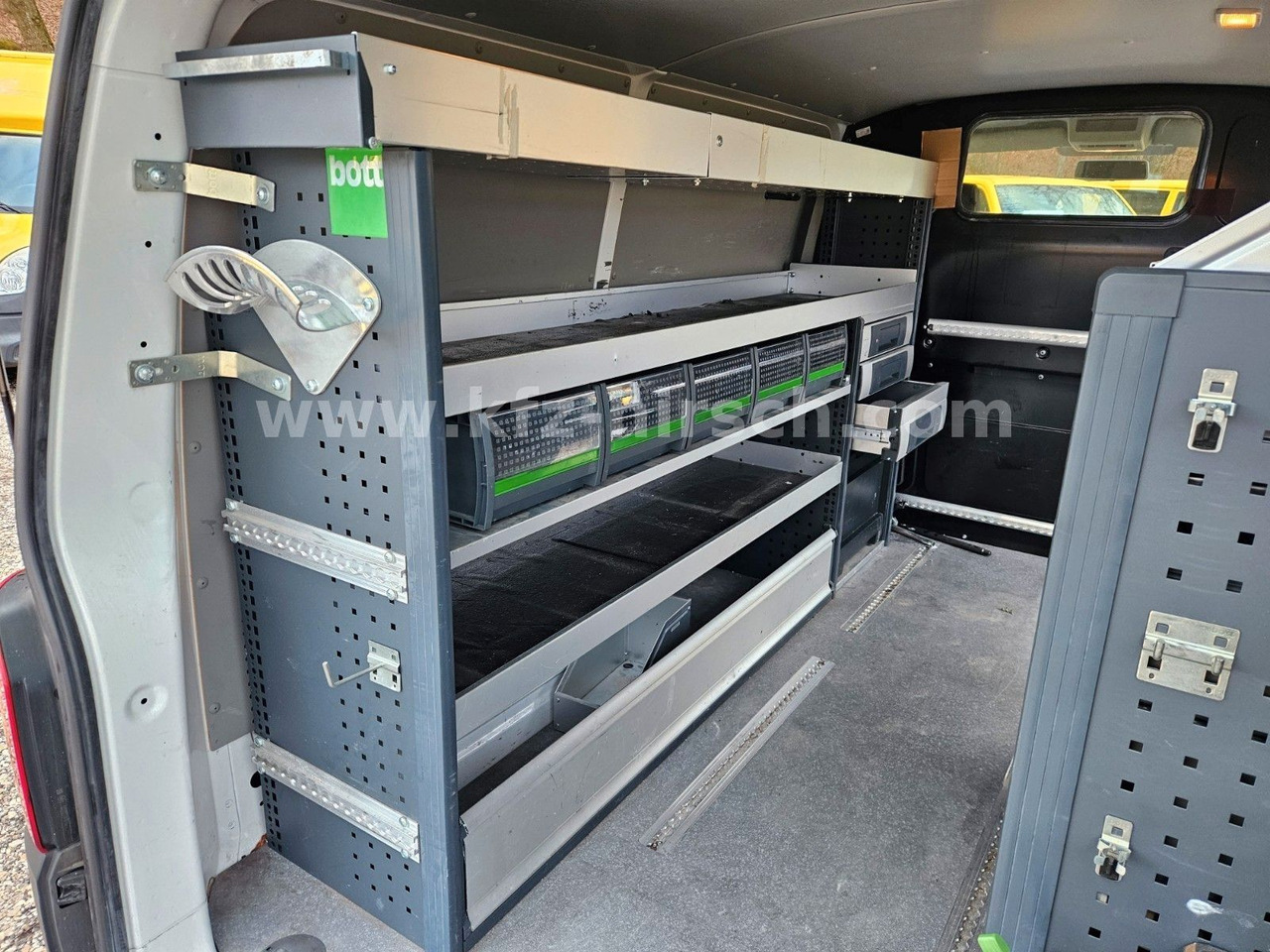 Volkswagen T6 Automatik/ DSG Sortimo Stdhzg Behindertenger. - Panel van: picture 4 Volkswagen T6 Automatik/ DSG Sortimo Stdhzg Behindertenger. - Panel van: picture 4