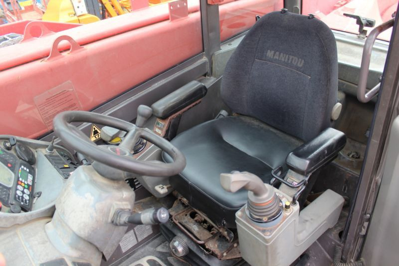 Telescopic handler Ładowarka 4x4 obrotowa teleskopowa Manitou MRT 2150 Privilege: picture 10 Telescopic handler Ładowarka 4x4 obrotowa teleskopowa Manitou MRT 2150 Privilege: picture 10