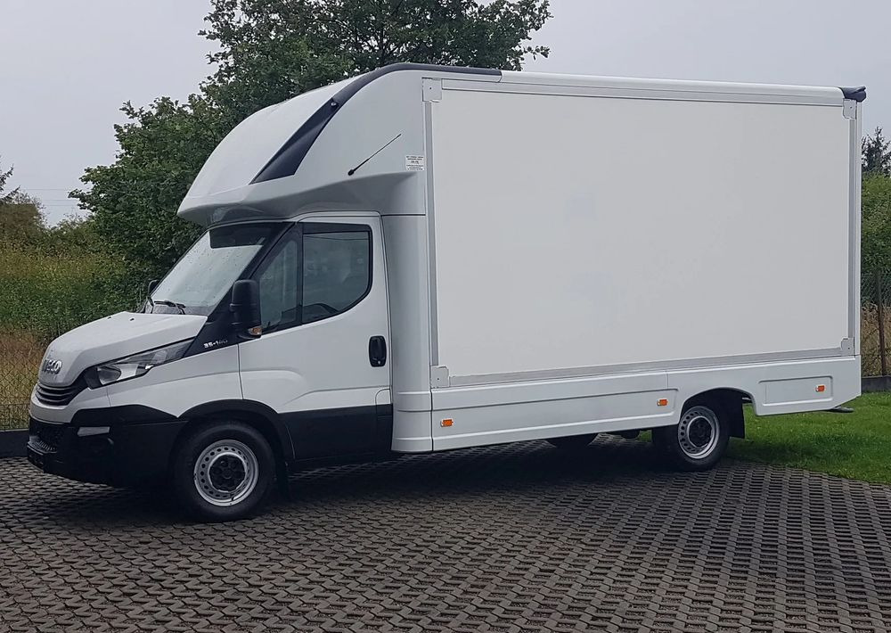 Iveco DAILY KONTENER NISKOPODŁOGOWY 4,31x2,24x2,42 FOODTRUCK SKLEP KAMPER KLIMA BAR KONIOWÓZ - Box van: picture 2 Iveco DAILY KONTENER NISKOPODŁOGOWY 4,31x2,24x2,42 FOODTRUCK SKLEP KAMPER KLIMA BAR KONIOWÓZ - Box van: picture 2