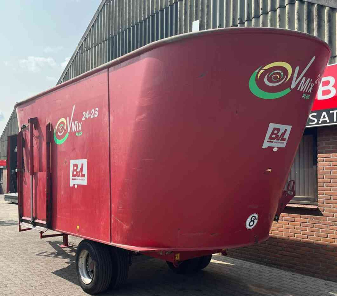 BVL V-Mix 24-2S Voermengwagen voermachines - Forage mixer wagon: picture 3 BVL V-Mix 24-2S Voermengwagen voermachines - Forage mixer wagon: picture 3