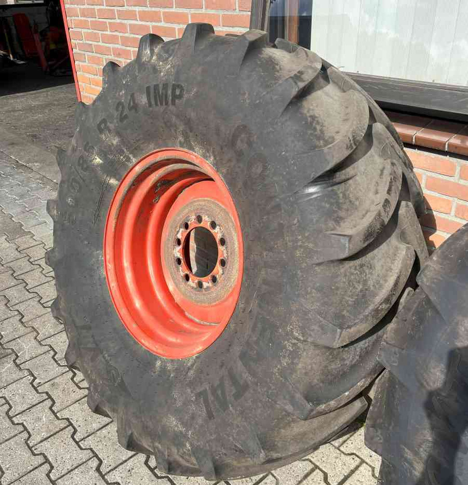 Continental Continental/Mitas 500/85R24 banden, Claas combine diversen - Wheels and tires for Agricultural machinery: picture 4 Continental Continental/Mitas 500/85R24 banden, Claas combine diversen - Wheels and tires for Agricultural machinery: picture 4