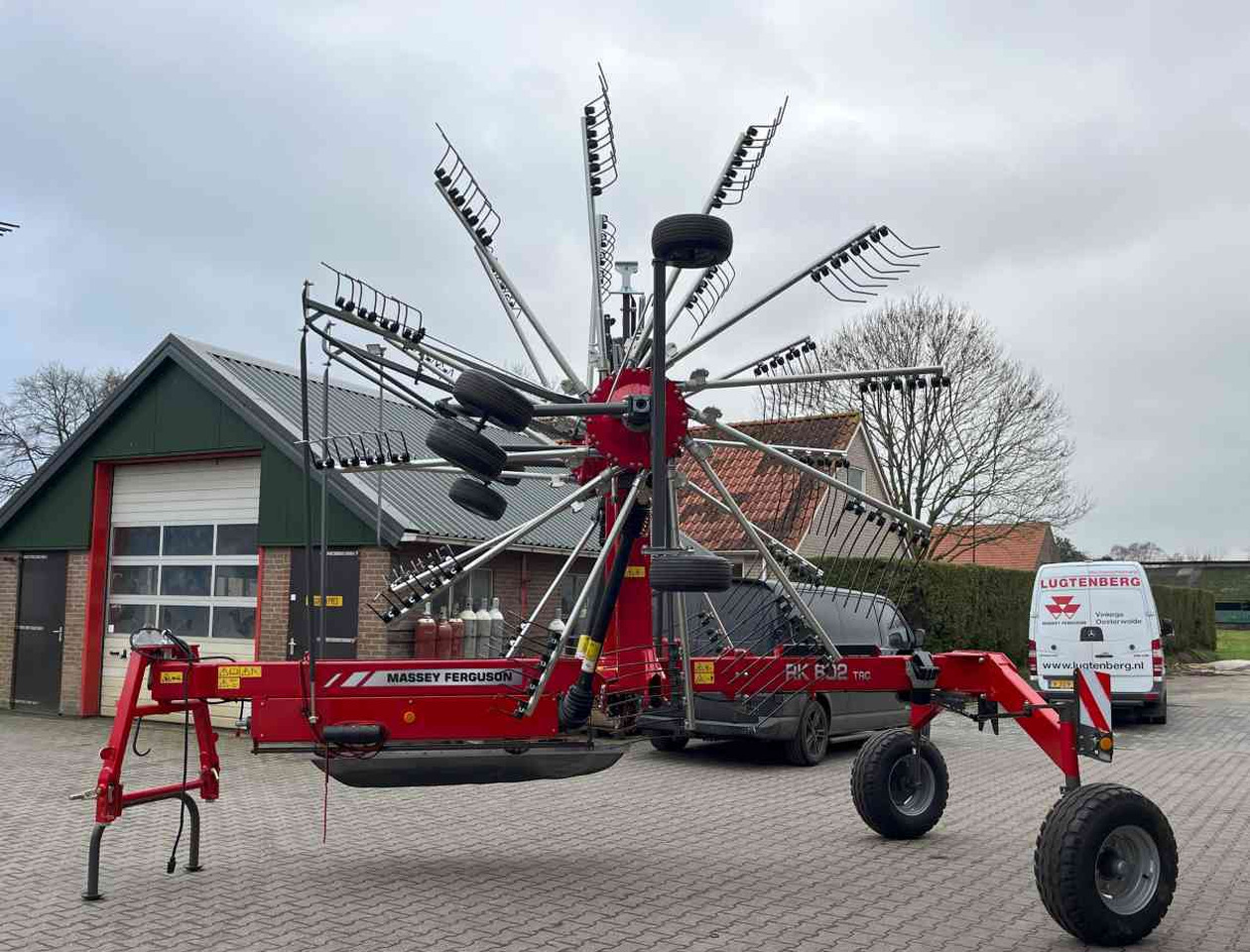Massey Ferguson RK 802 TRC weidebouwmachines Fella Hark Rake Zwiller - Tedder/ Rake: picture 5 Massey Ferguson RK 802 TRC weidebouwmachines Fella Hark Rake Zwiller - Tedder/ Rake: picture 5