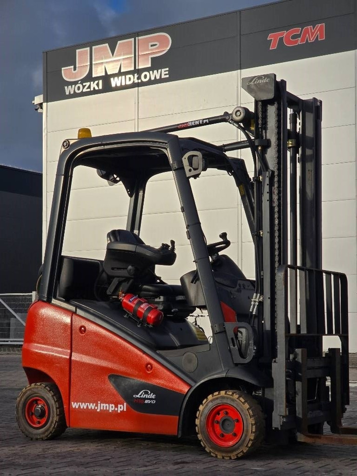 Linde H 16 T - 01 - LPG forklift: picture 2 Linde H 16 T - 01 - LPG forklift: picture 2