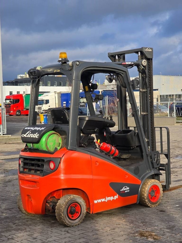 Linde H 16 T - 01 - LPG forklift: picture 5 Linde H 16 T - 01 - LPG forklift: picture 5