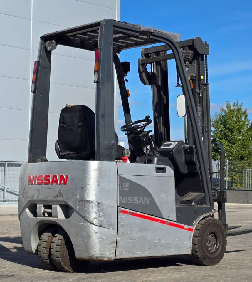 Nissan 1N1L 15Q  - Electric forklift: picture 5 Nissan 1N1L 15Q  - Electric forklift: picture 5