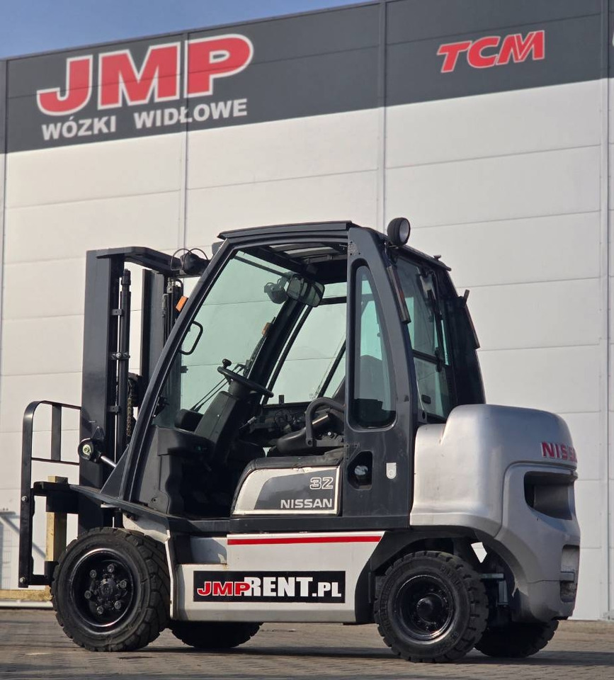Nissan FGD02 A 32 Q - LPG forklift: picture 5 Nissan FGD02 A 32 Q - LPG forklift: picture 5