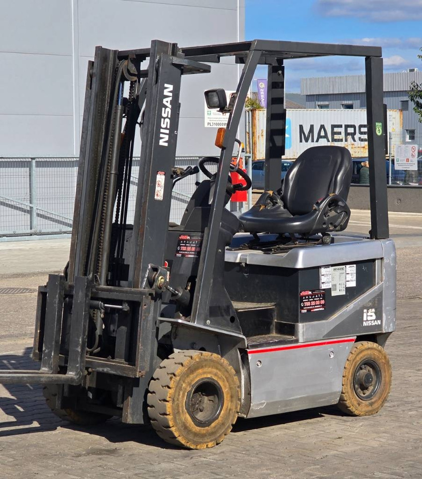 Nissan K1B1L15 - Electric forklift: picture 5 Nissan K1B1L15 - Electric forklift: picture 5