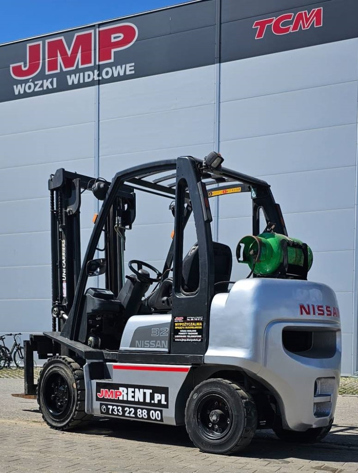 Nissan UG1D2A32LQ - LPG forklift: picture 1 Nissan UG1D2A32LQ - LPG forklift: picture 1