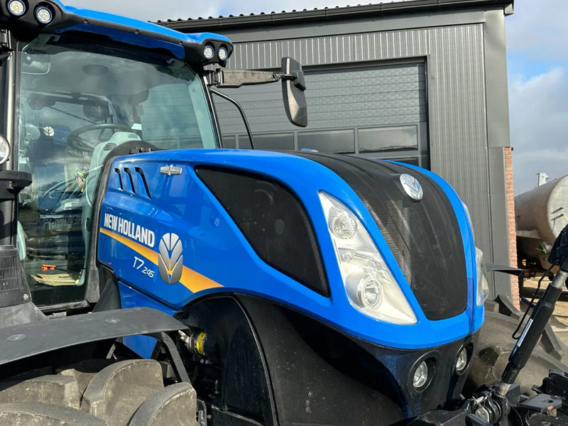 New Holland T7.245 Autocommand Stage 5 - Farm tractor: picture 5 New Holland T7.245 Autocommand Stage 5 - Farm tractor: picture 5
