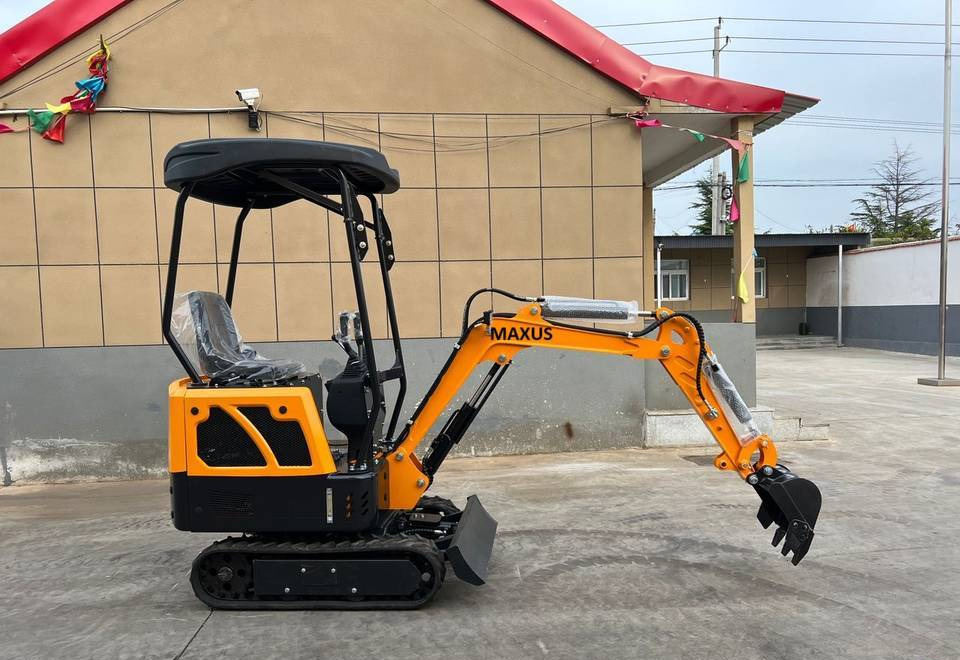 NEW MAXUS Kubota Excavator Euro 5 Warranty up to 10 YEARS НОВА копарка MAXUS Kubota Euro 5 Гарантія до 10 РОКІВ NOWA koparka MAXUS Kubota Euro 5 Gwarancja do 10 LAT - Mini excavator: picture 2 NEW MAXUS Kubota Excavator Euro 5 Warranty up to 10 YEARS НОВА копарка MAXUS Kubota Euro 5 Гарантія до 10 РОКІВ NOWA koparka MAXUS Kubota Euro 5 Gwarancja do 10 LAT - Mini excavator: picture 2
