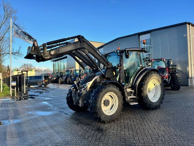 Valtra G115 hitech, 1625 uur, G4 voorlader! - Farm tractor: picture 1 Valtra G115 hitech, 1625 uur, G4 voorlader! - Farm tractor: picture 1
