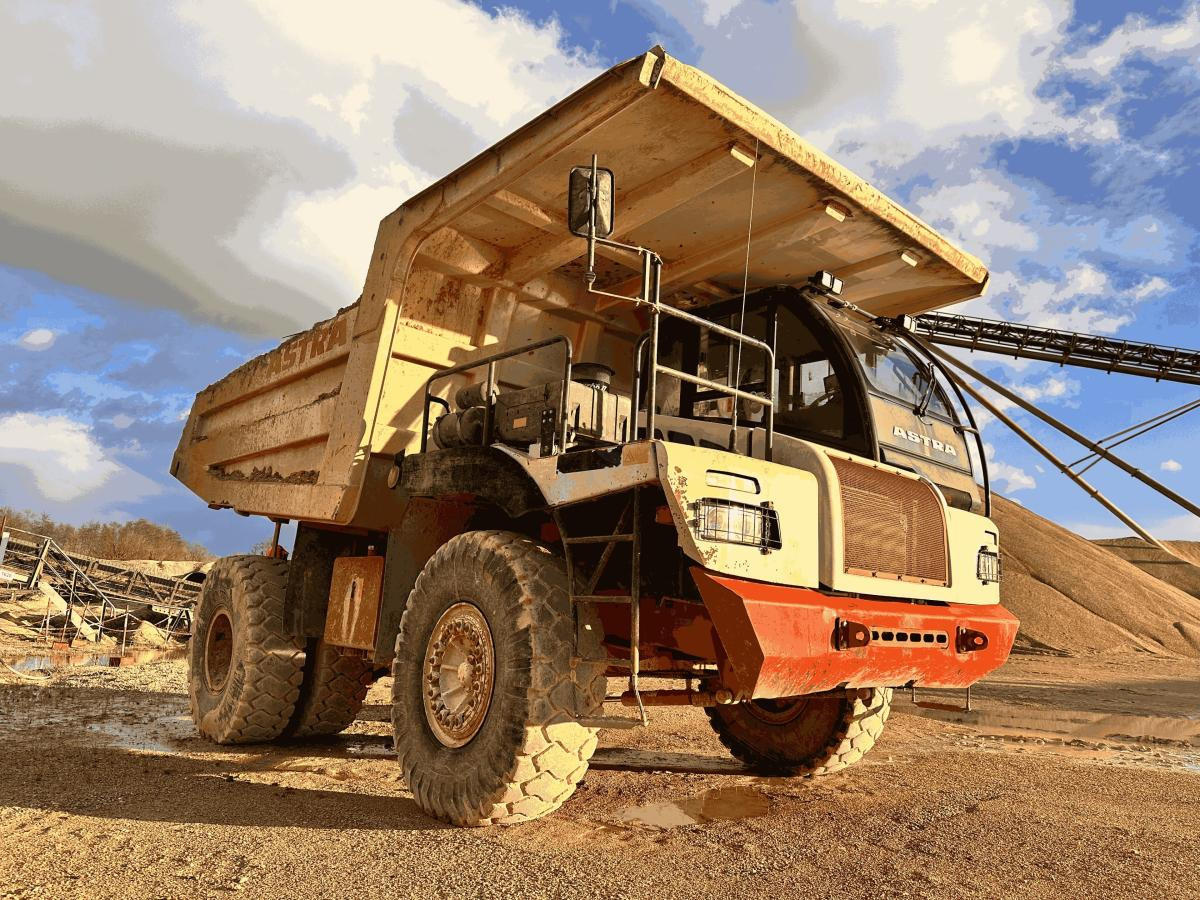 Astra RD32C - Rigid dumper/ Rock truck: picture 1 Astra RD32C - Rigid dumper/ Rock truck: picture 1