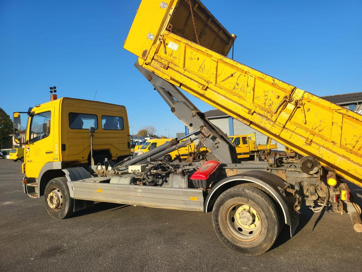 Hook lift truck Mercedes Atego 1622: picture 6
