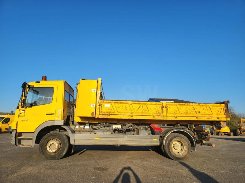 Hook lift truck Mercedes Atego 1622: picture 13