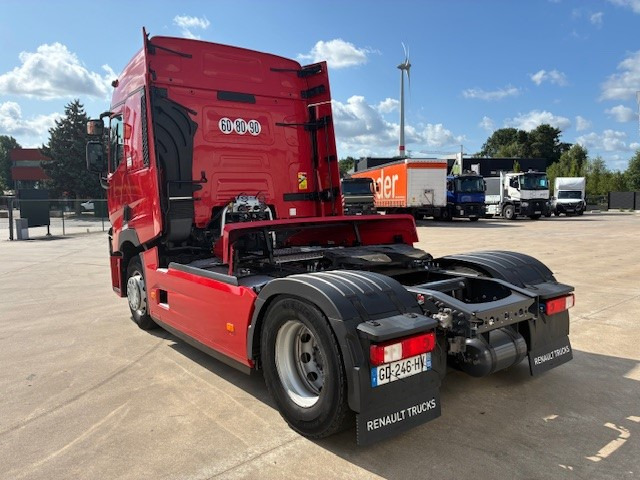 Renault Trucks T - Tractor unit: picture 4 Renault Trucks T - Tractor unit: picture 4