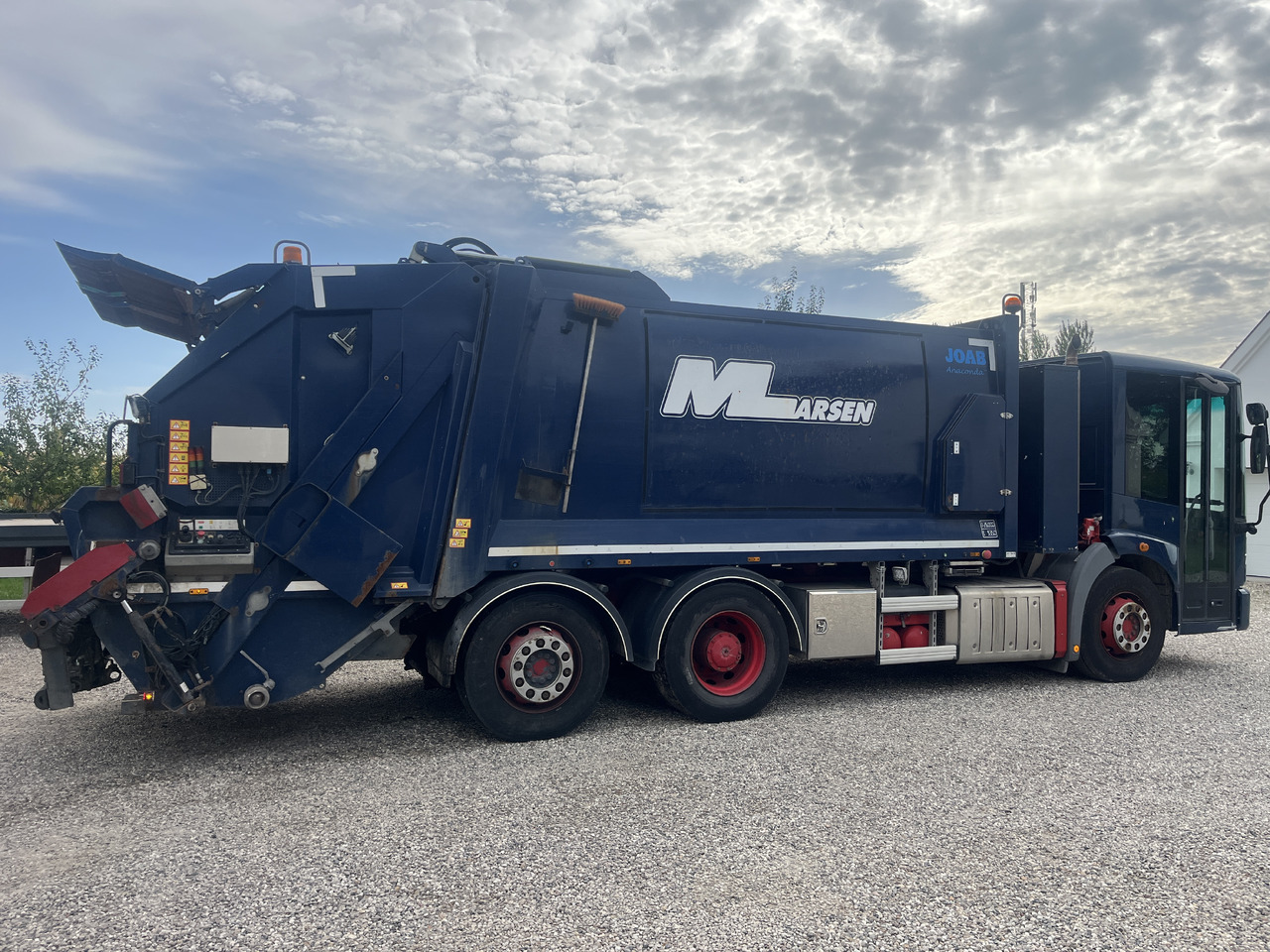 MERCEDES-BENZ Econic 2630 2 camber - Garbage truck: picture 2 MERCEDES-BENZ Econic 2630 2 camber - Garbage truck: picture 2