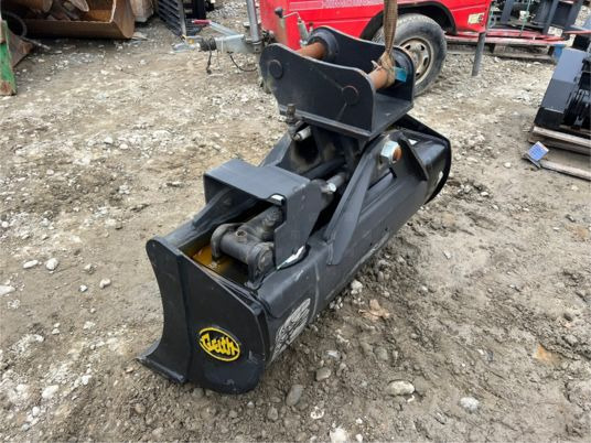 Godet inclinable - axe 45 mm - Bucket: picture 5 Godet inclinable - axe 45 mm - Bucket: picture 5