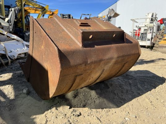 Godet terrassement mecalac - Bucket: picture 4 Godet terrassement mecalac - Bucket: picture 4