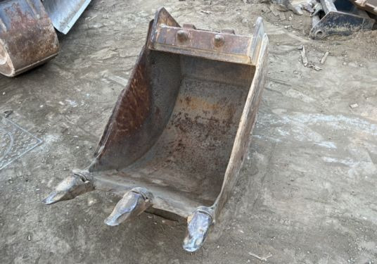 Godet de terrassement mecalac - Bucket: picture 2 Godet de terrassement mecalac - Bucket: picture 2