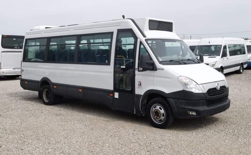 Iveco Daily 23 *NOWY SILNIK* 2 SZTUKI*, klima, winda - Minibus, Passenger van: picture 1 Iveco Daily 23 *NOWY SILNIK* 2 SZTUKI*, klima, winda - Minibus, Passenger van: picture 1