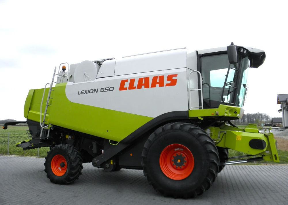 Claas Lexion 550 2008 Rok, Nowsza Wersja, Nie Malowany, Stan Idealny - Combine harvester: picture 2 Claas Lexion 550 2008 Rok, Nowsza Wersja, Nie Malowany, Stan Idealny - Combine harvester: picture 2