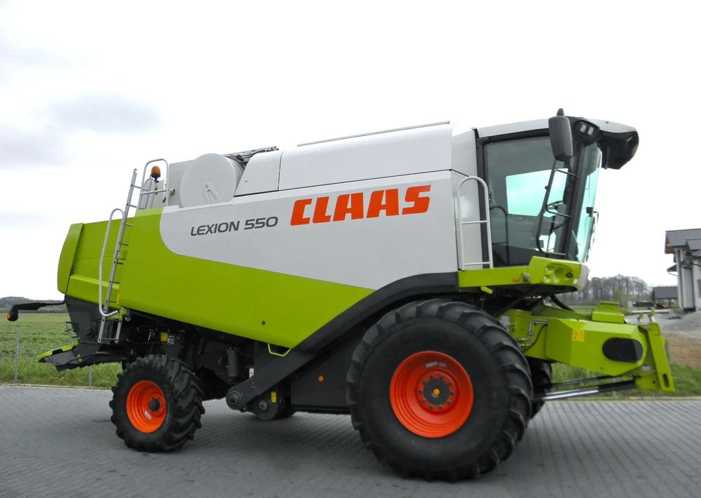 Claas Lexion 550 2008 Rok, Nowsza Wersja, Nie Malowany, Stan Idealny - Combine harvester: picture 4 Claas Lexion 550 2008 Rok, Nowsza Wersja, Nie Malowany, Stan Idealny - Combine harvester: picture 4