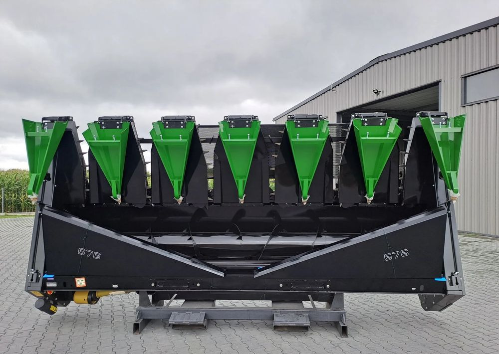 Oros Oros SUN 676 6 rzędowy, Nowe Przystawki do zbioru Słonecznika - Sunflower header: picture 4 Oros Oros SUN 676 6 rzędowy, Nowe Przystawki do zbioru Słonecznika - Sunflower header: picture 4