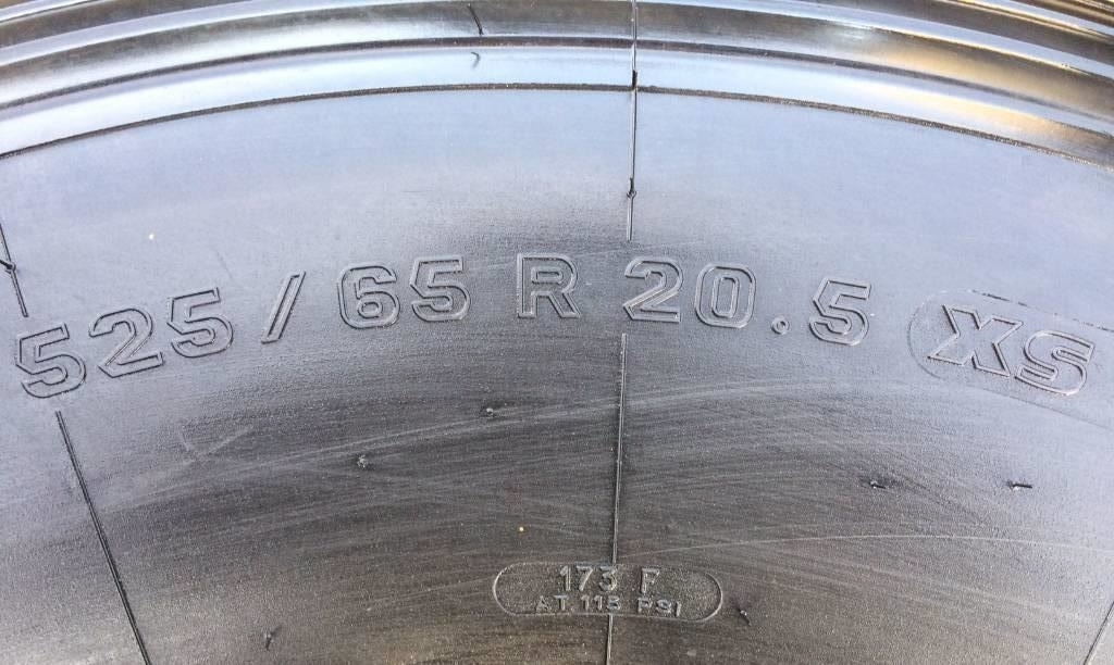 Michelin 525/65R20.5 XS - USED A 40% - Tire for Agricultural machinery: picture 4 Michelin 525/65R20.5 XS - USED A 40% - Tire for Agricultural machinery: picture 4