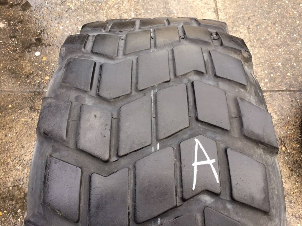 Michelin 525/65R20.5 XS - USED A 40% - Tire for Agricultural machinery: picture 2 Michelin 525/65R20.5 XS - USED A 40% - Tire for Agricultural machinery: picture 2
