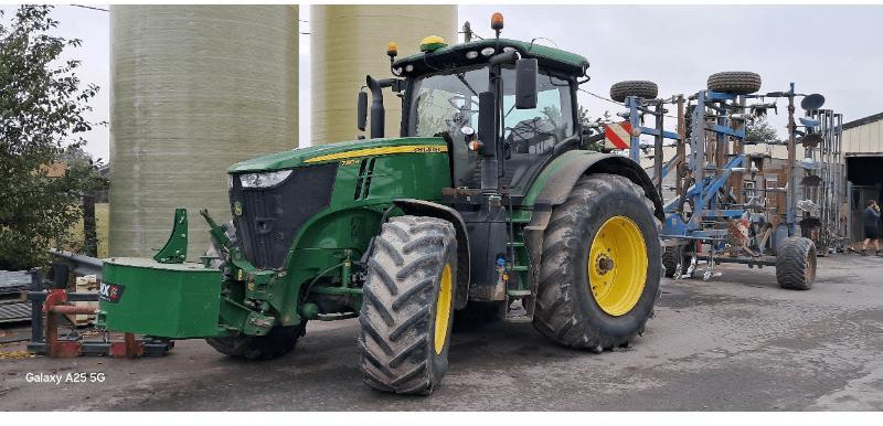 JOHN DEERE 7310R - Farm tractor: picture 1 JOHN DEERE 7310R - Farm tractor: picture 1