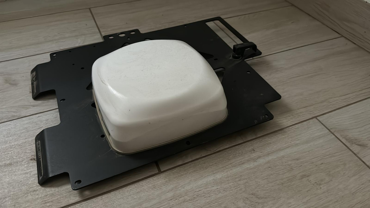 Auto guidance system Trimble NAV 900 + GFX 750 - Navigation system for Agricultural machinery: picture 1 Auto guidance system Trimble NAV 900 + GFX 750 - Navigation system for Agricultural machinery: picture 1