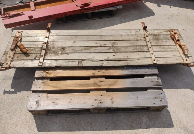 Peräkärryn laita - K 54cm - L 195cm - puinen - Body and exterior for Farm tipping trailer/ Dumper: picture 2 Peräkärryn laita - K 54cm - L 195cm - puinen - Body and exterior for Farm tipping trailer/ Dumper: picture 2