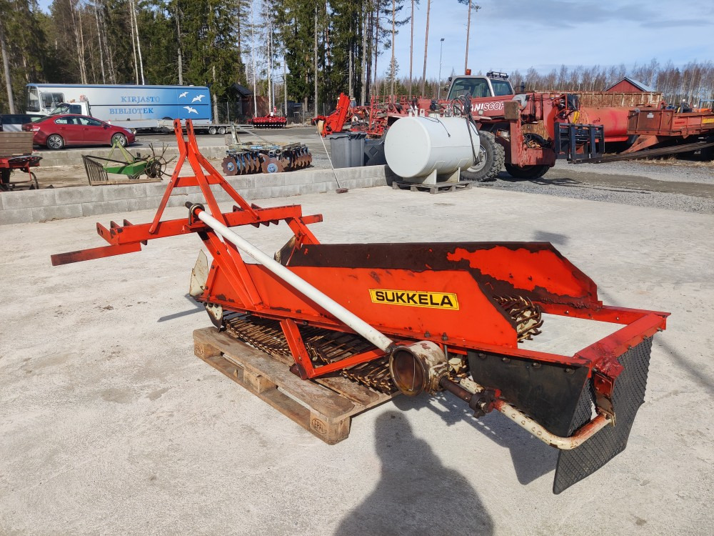 Sukkela perunannostokone - Potato harvester: picture 2 Sukkela perunannostokone - Potato harvester: picture 2