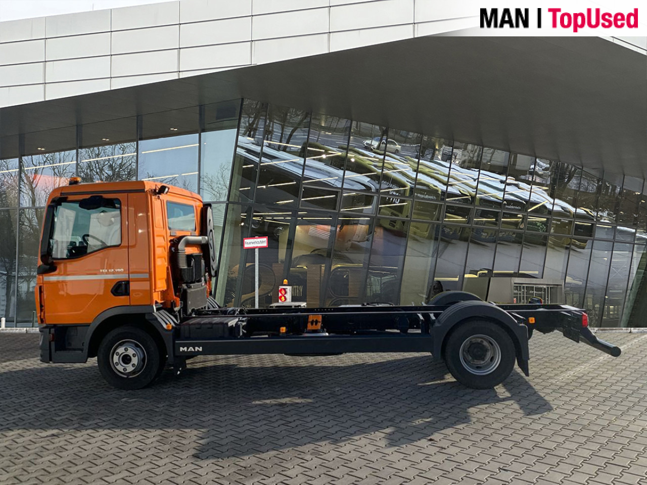 MAN TGL 12.190 4x2 BL CH Euro6 Klima AHK Luftfeder ZV - Cab chassis truck: picture 2 MAN TGL 12.190 4x2 BL CH Euro6 Klima AHK Luftfeder ZV - Cab chassis truck: picture 2