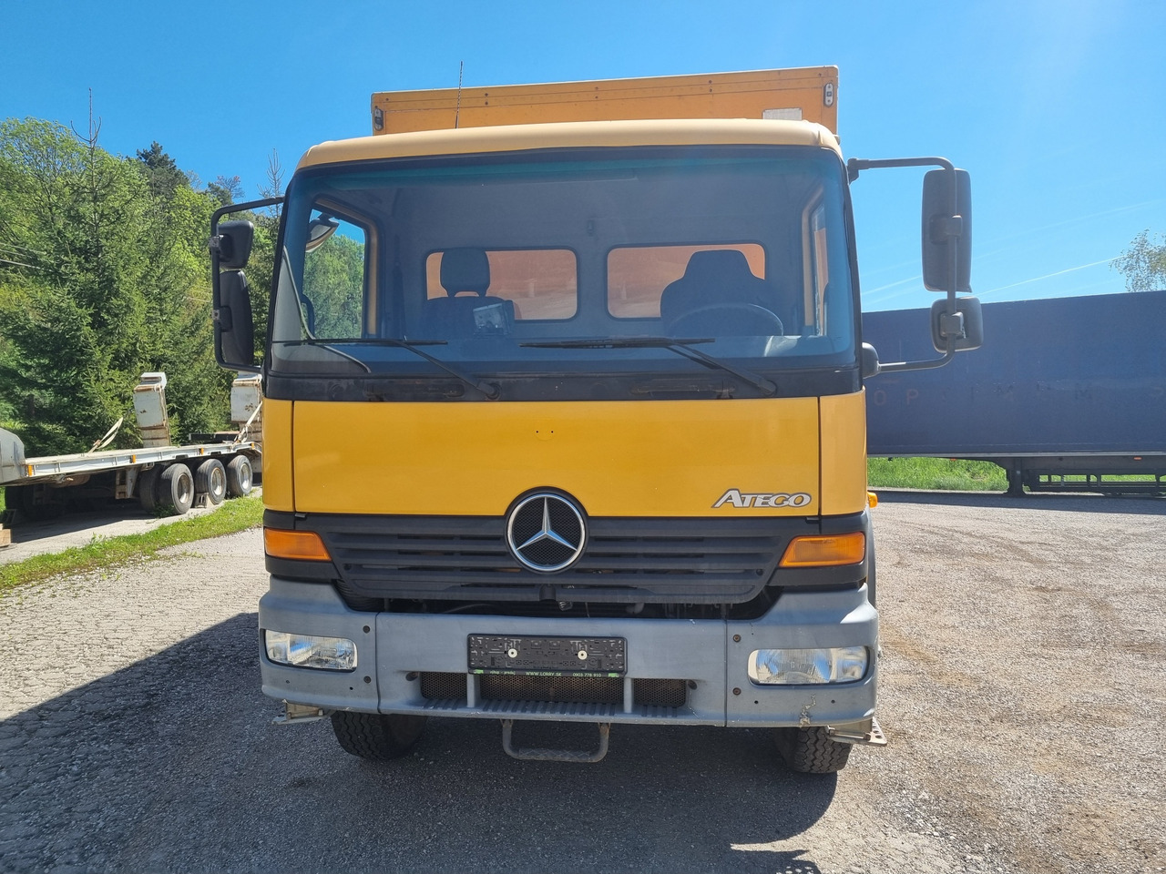 MERCEDES-BENZ ATEGO 1017 4x4 BOX + PTO - Box truck: picture 2 MERCEDES-BENZ ATEGO 1017 4x4 BOX + PTO - Box truck: picture 2