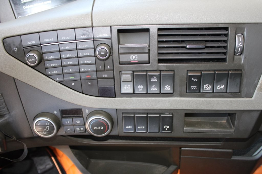 Tractor unit Volvo FH16 750 EURO 6, RETARDER, HYDRAULIKA: picture 9 Tractor unit Volvo FH16 750 EURO 6, RETARDER, HYDRAULIKA: picture 9