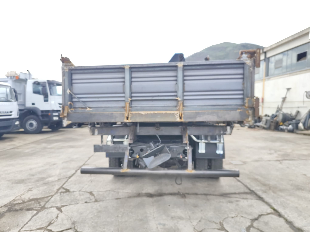 Crane truck, Tipper IVECO EUROCARGO 120E28: picture 18 Crane truck, Tipper IVECO EUROCARGO 120E28: picture 18