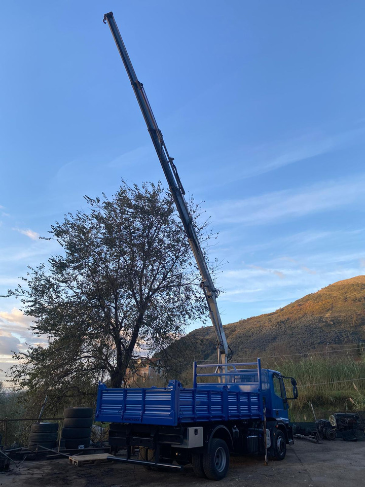 IVECO EUROCARGO 150E25P - Crane truck: picture 4 IVECO EUROCARGO 150E25P - Crane truck: picture 4