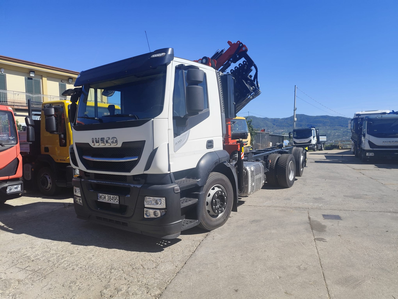 IVECO STRALIS AD 260S31 XP - Crane truck: picture 1 IVECO STRALIS AD 260S31 XP - Crane truck: picture 1