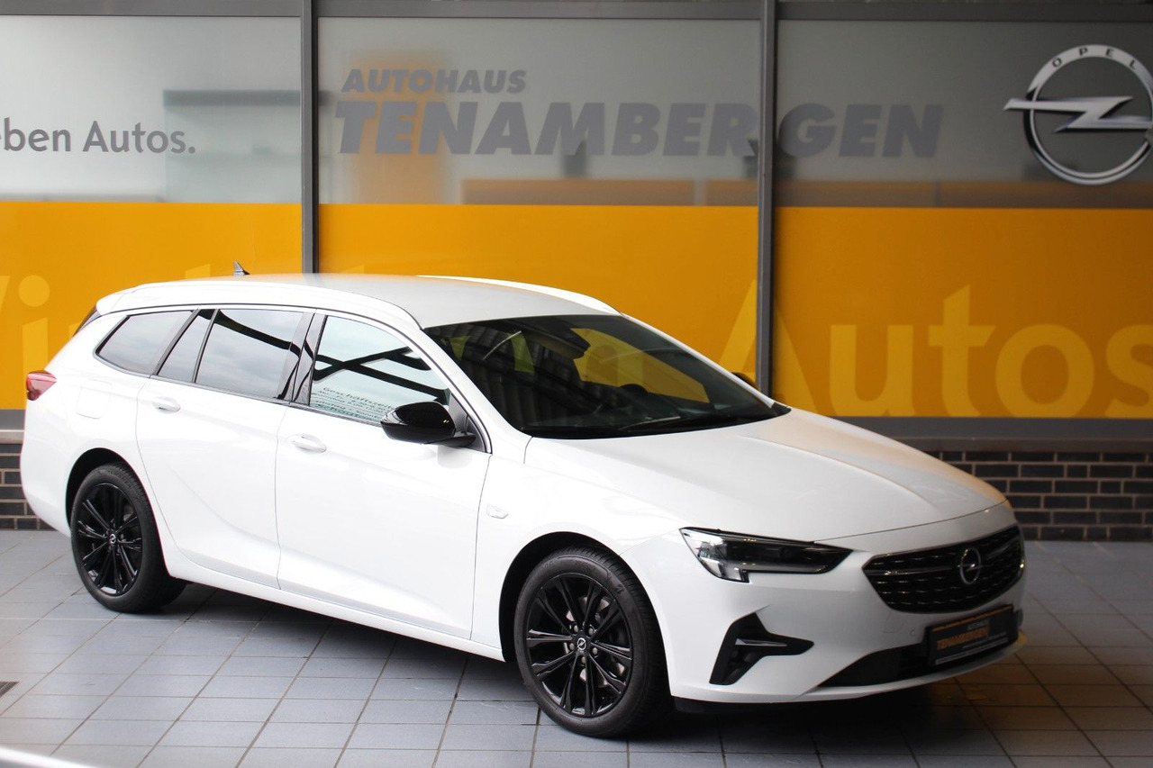 Opel Insignia B ST 4x4 Leder Massage Bose Matrix AHK - Station wagon: picture 1 Opel Insignia B ST 4x4 Leder Massage Bose Matrix AHK - Station wagon: picture 1