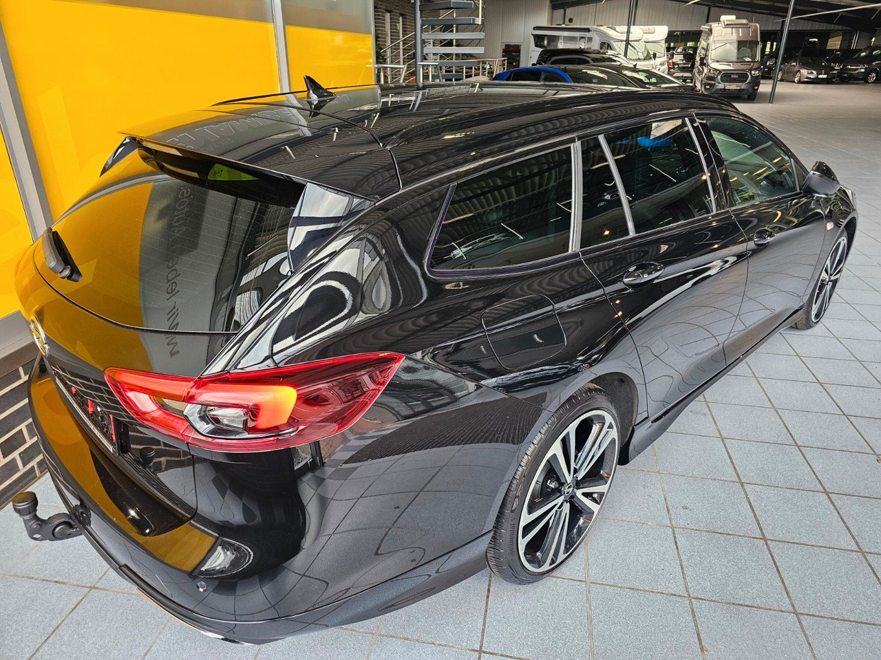 Opel Insignia B ST Ultimate OPC-Line Massage AHK ACC - Station wagon: picture 3 Opel Insignia B ST Ultimate OPC-Line Massage AHK ACC - Station wagon: picture 3