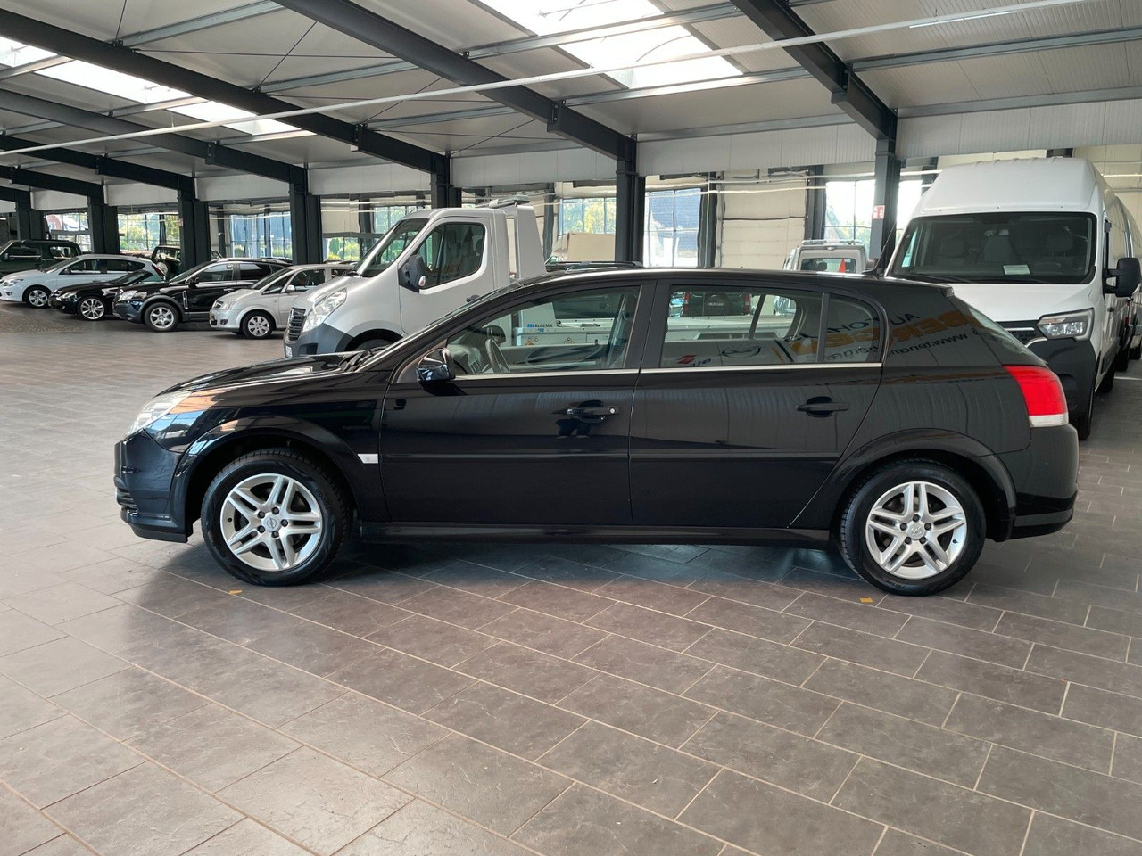 Opel Signum Edition Bluetooth Navi Automatik - Station wagon: picture 4 Opel Signum Edition Bluetooth Navi Automatik - Station wagon: picture 4