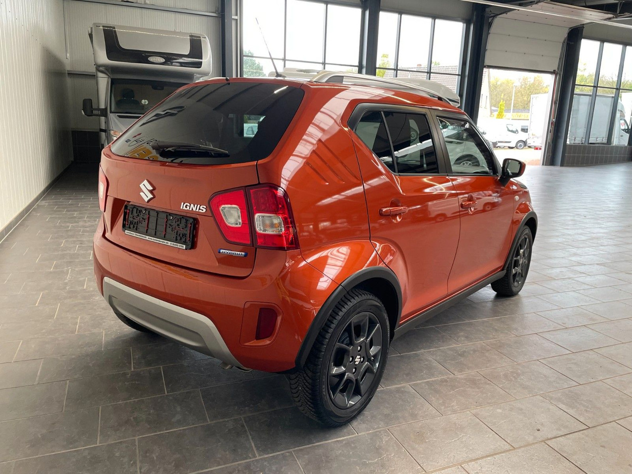 Suzuki Ignis 1.2 Comfort /Hybrid/Automatik/DAB/Navi - Car: picture 3 Suzuki Ignis 1.2 Comfort /Hybrid/Automatik/DAB/Navi - Car: picture 3