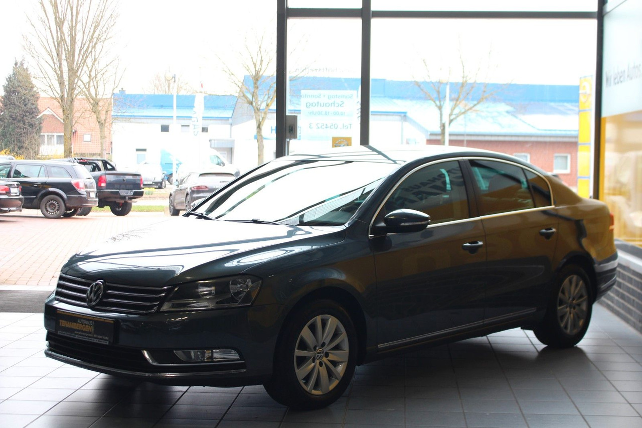 Volkswagen Passat Comfortline BlueMotion Navi PDC - Car: picture 4 Volkswagen Passat Comfortline BlueMotion Navi PDC - Car: picture 4