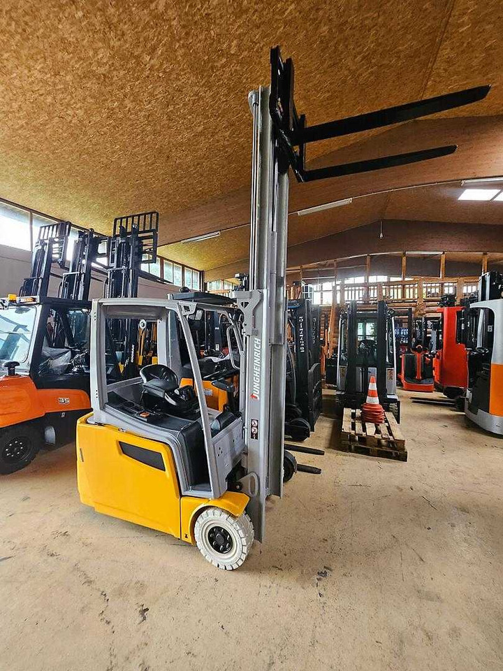 Jungheinrich EFG 216 - Electric forklift: picture 2 Jungheinrich EFG 216 - Electric forklift: picture 2