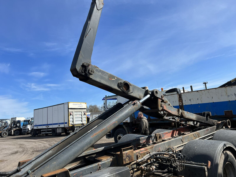 Hook MULTILIFT - Hook lift/ Skip loader system: picture 5 Hook MULTILIFT - Hook lift/ Skip loader system: picture 5
