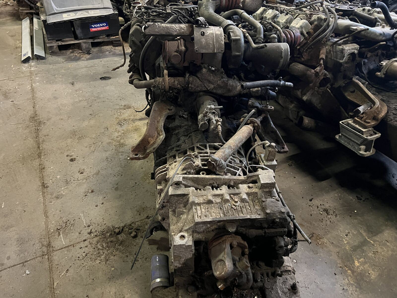 Mercedes-Benz O303 - Engine: picture 4 Mercedes-Benz O303 - Engine: picture 4